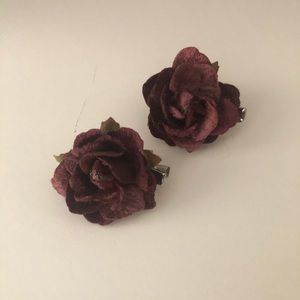 5/$25 Rose hair clips
